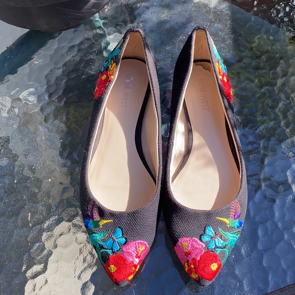 NINE WEST Obedience black embroidered flats